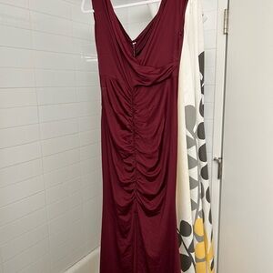 Elegant Burgundy Evening Dress